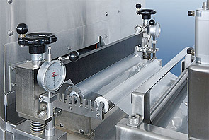 Doctor knife coating